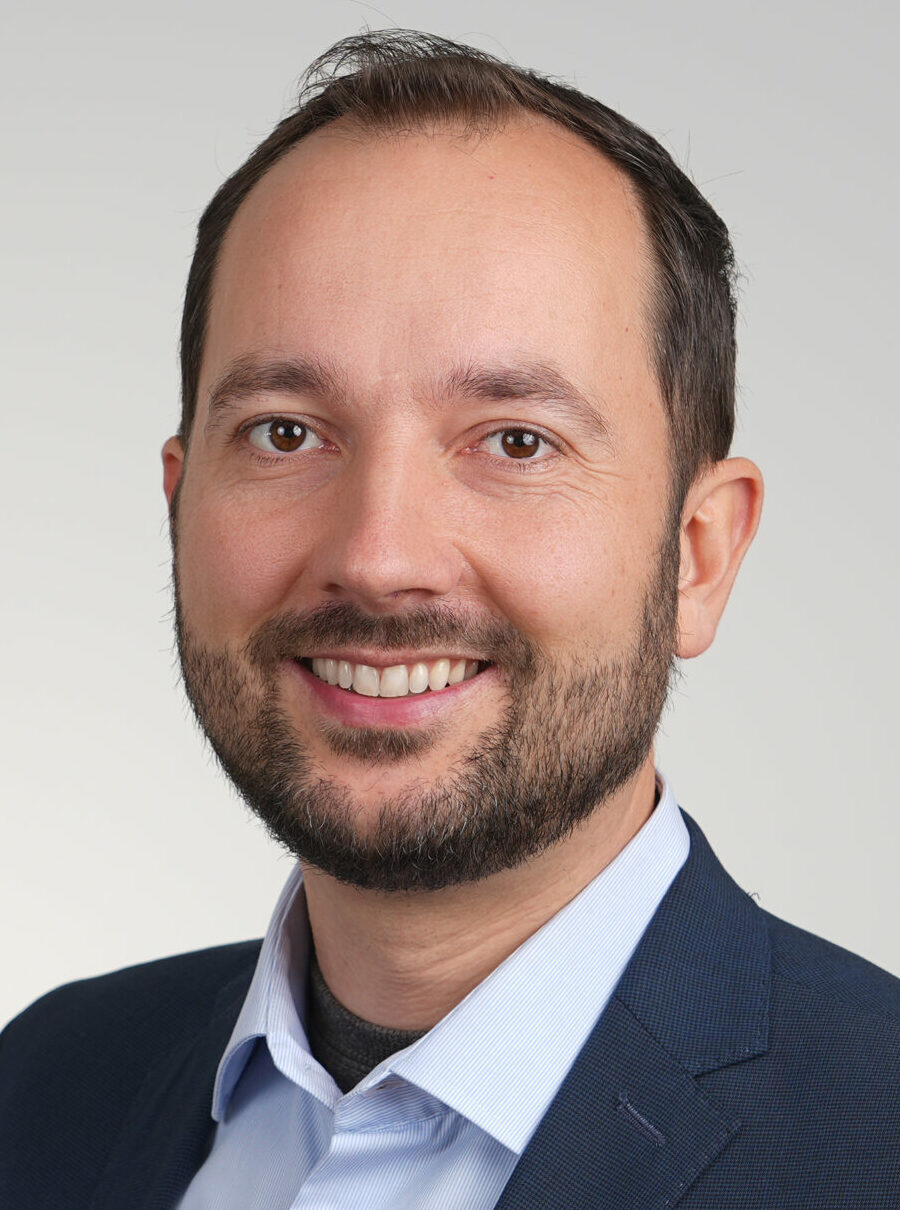 Prof. Dr. Dr. Christian Reuter